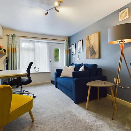 Lovely 1 Bedroom Apartment With Parking Reading Exterior photo